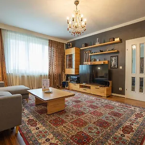 With A Balcony - 15 Min To City Center Wien